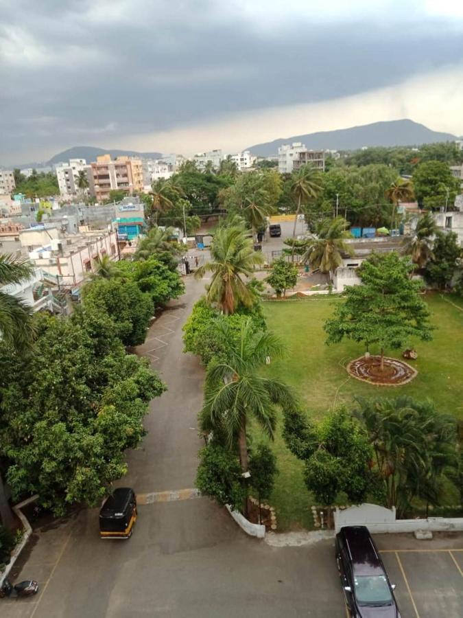 Hotel Vijaya Residency Anakāpalle Eksteriør billede