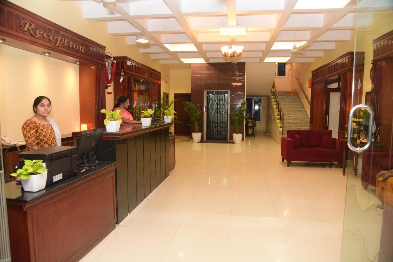 Hotel Vijaya Residency Anakāpalle Eksteriør billede