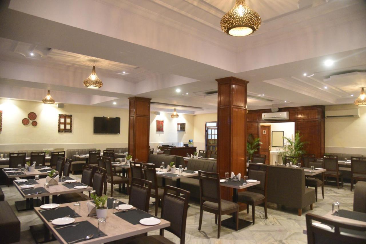 Hotel Vijaya Residency Anakāpalle Eksteriør billede