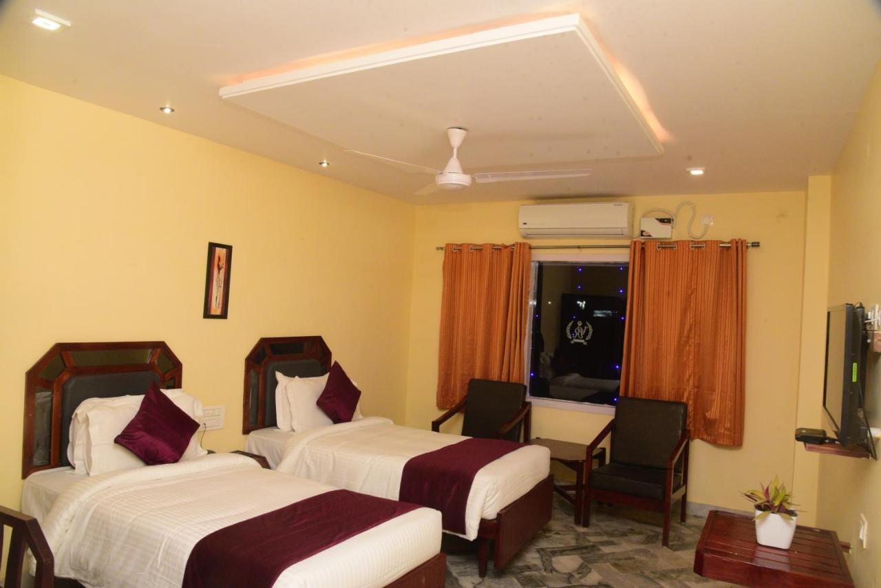 Hotel Vijaya Residency Anakāpalle Eksteriør billede