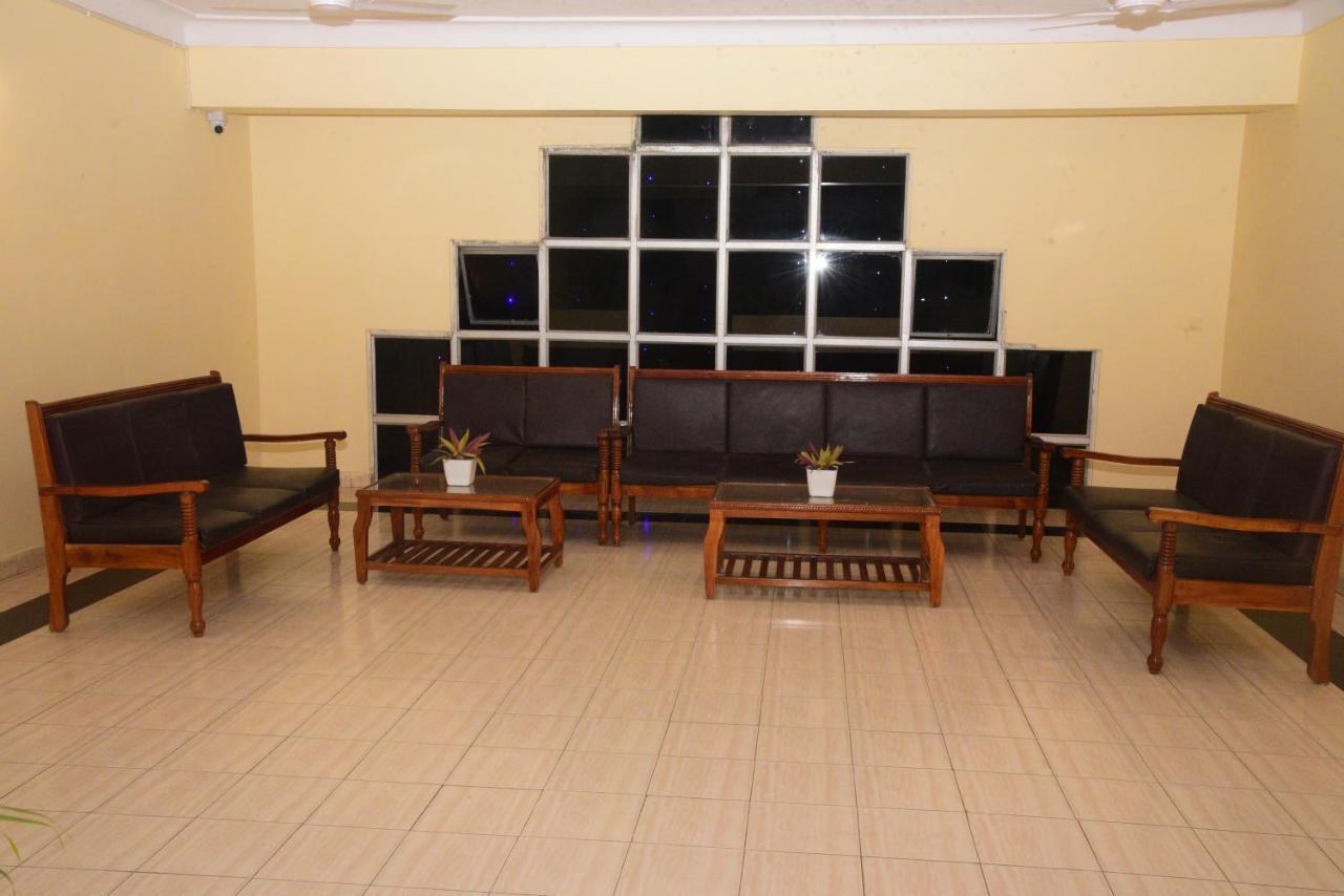 Hotel Vijaya Residency Anakāpalle Eksteriør billede